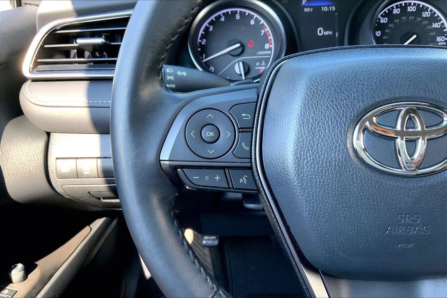 Used 2023 Toyota Camry SE FWD image 16
