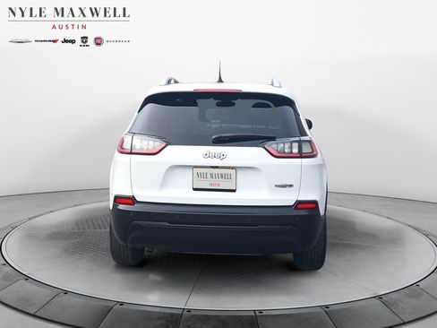 Used 2019 Jeep Cherokee Latitude Plus image 15