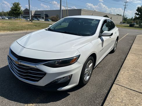 Used 2024 Chevrolet Malibu LT FWD image 8