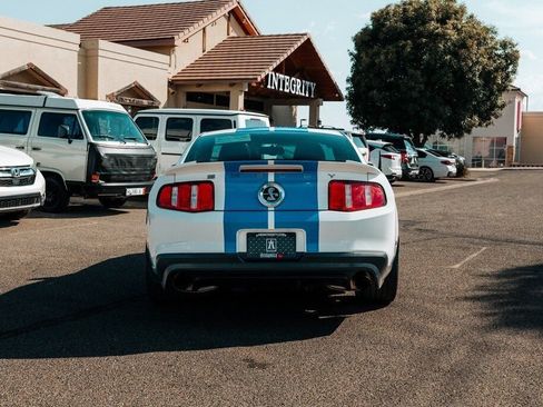 Used 2011 Ford Mustang Shelby GT500 RWD image 6