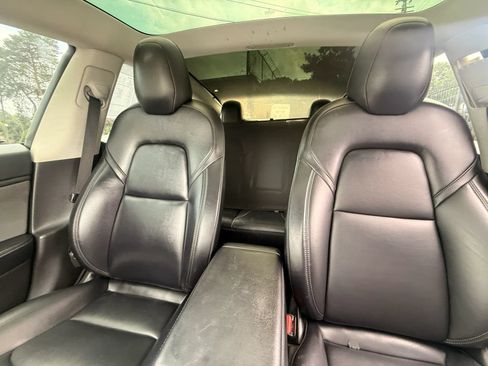 Used 2018 Tesla Model 3 Mid Range RWD image 20