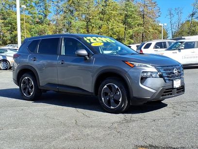 Used 2024 Nissan Rogue SV