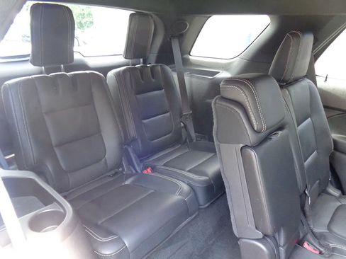 Used 2015 Ford Explorer Sport w/ Equipment Group 401A AWD/4WD image 13