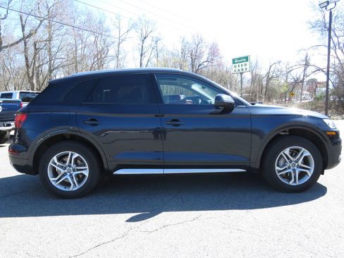 Used 2018 Audi Q5 2.0T Premium w/ Convenience Package AWD/4WD image 4