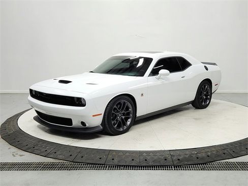 Used 2023 Dodge Challenger R/T Scat Pack w/ Plus Package image 3