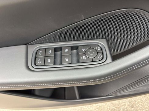 New 2026 Porsche Macan 4S Electric AWD/4WD image 25