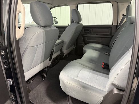 Used 2019 RAM 1500 Express w/ Wheel & Sound Group AWD/4WD image 7