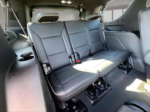 Used 2024 Chevrolet Tahoe Premier AWD/4WD image 26