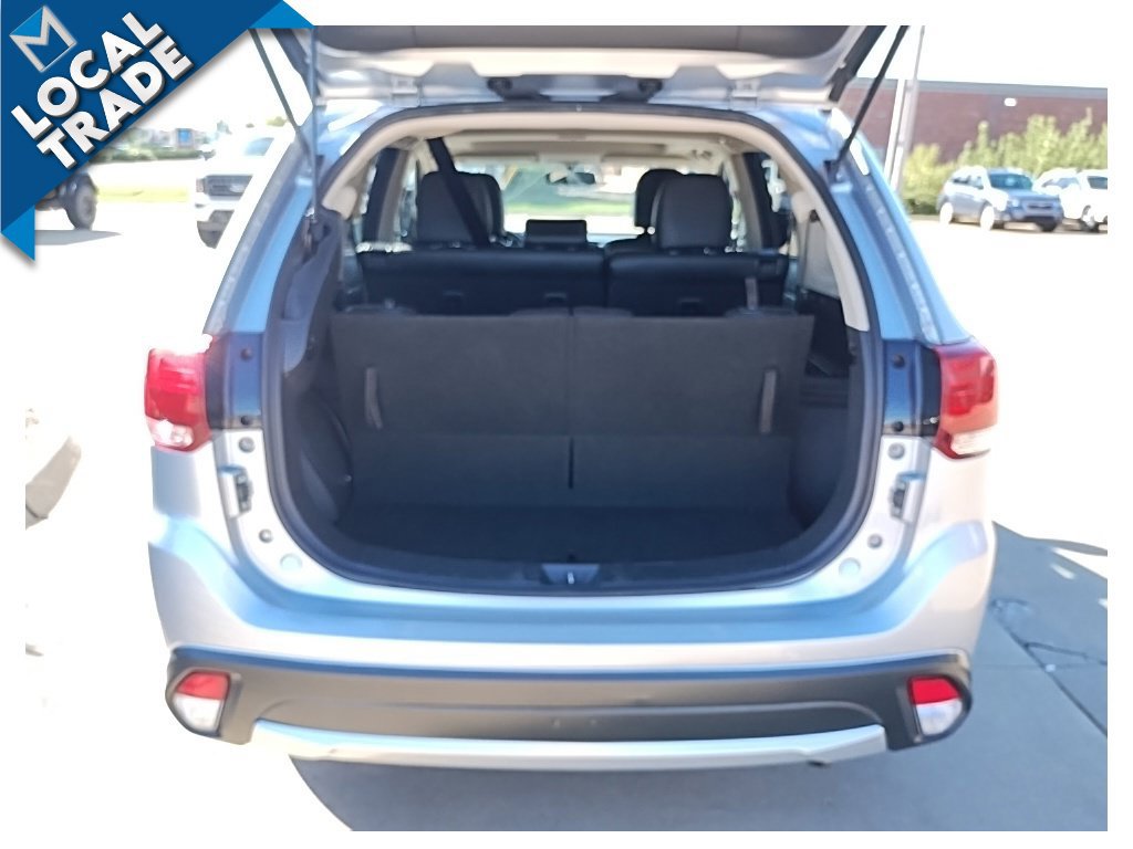 Used 2016 Mitsubishi Outlander SEL AWD/4WD image 27