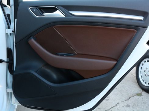 Used 2016 Audi A3 2.0T Premium image 39