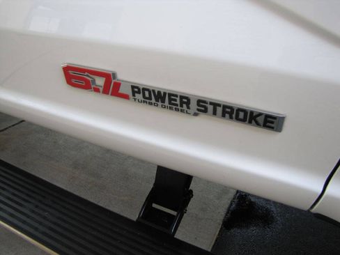 Used 2025 Ford F250 Lariat w/ Tremor Off-Road Package AWD/4WD image 76
