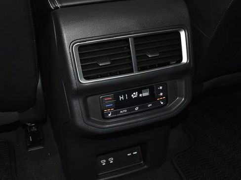 Used 2024 Volkswagen Atlas SEL Premium R-Line image 31