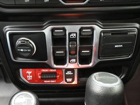 Used 2021 Jeep Gladiator Rubicon image 22