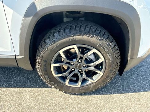 Certified 2026 Chevrolet Equinox ACTIV w/ Convenience Package III AWD/4WD image 28
