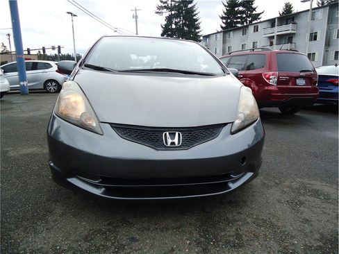 Used 2013 Honda Fit image 3