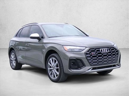 Used 2023 Audi SQ5 Premium Plus w/ Premium Plus Package AWD/4WD image 3