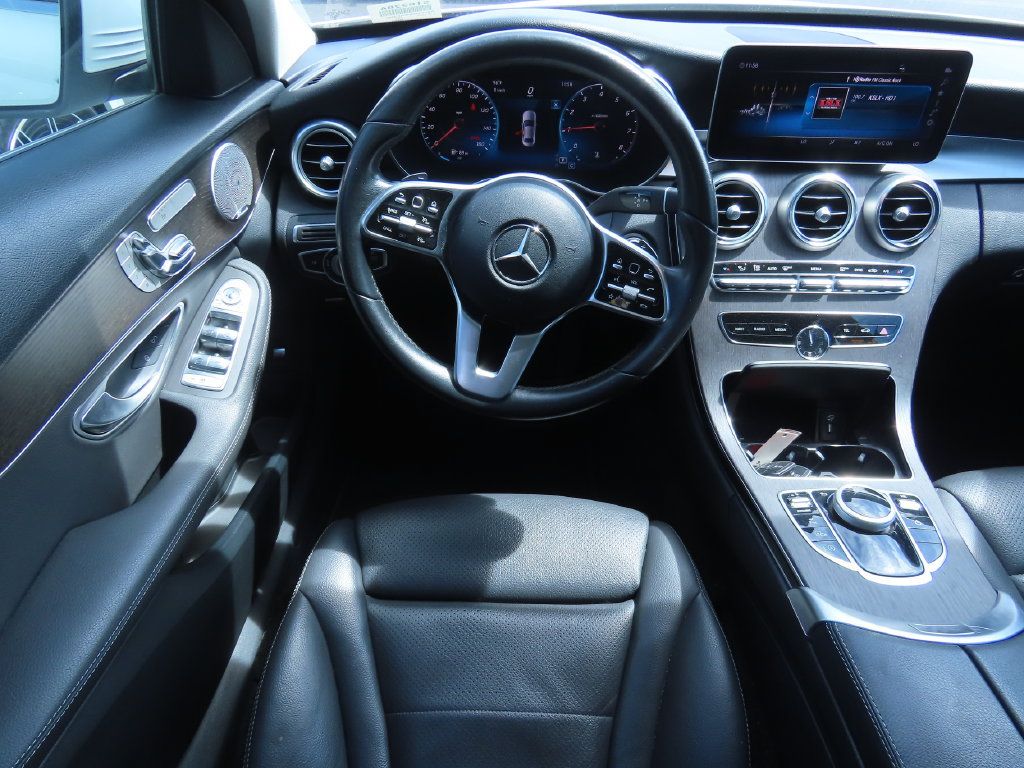 Used 2019 Mercedes-Benz C 300 Sedan image 5