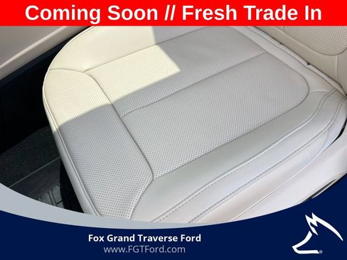 Used 2025 Jeep Grand Cherokee L Limited w/ Luxury Tech Group II AWD/4WD image 11