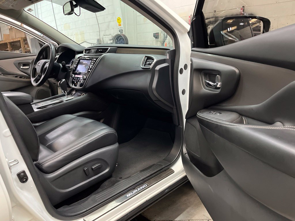 Used 2023 Nissan Murano SV w/ SV Midnight Edition Package AWD/4WD image 38