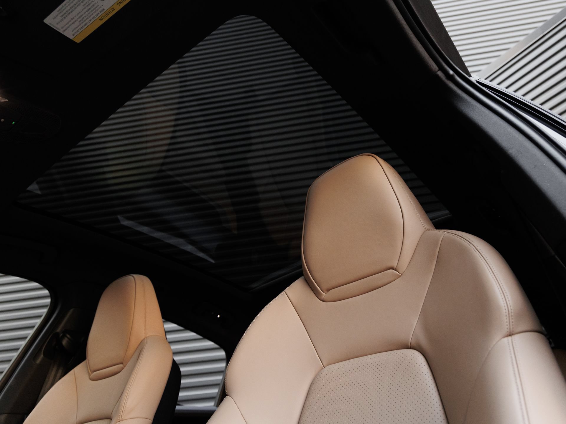Certified 2025 Porsche Cayenne S AWD/4WD image 15