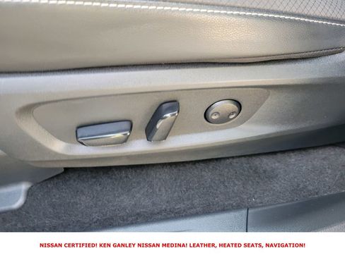 Certified 2025 Nissan Pathfinder SL image 35