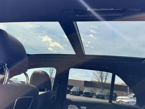 Used 2020 Mercedes-Benz GLE 350 4MATIC image 11