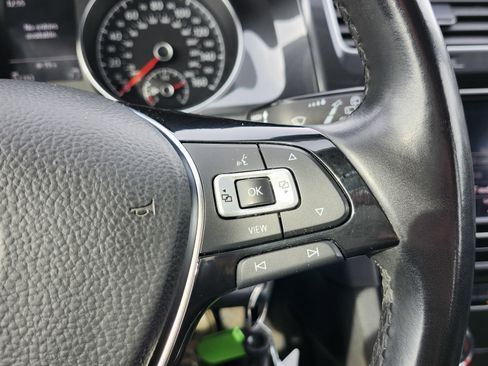 Used 2019 Volkswagen Golf S w/ Driver Assistance Package image 28
