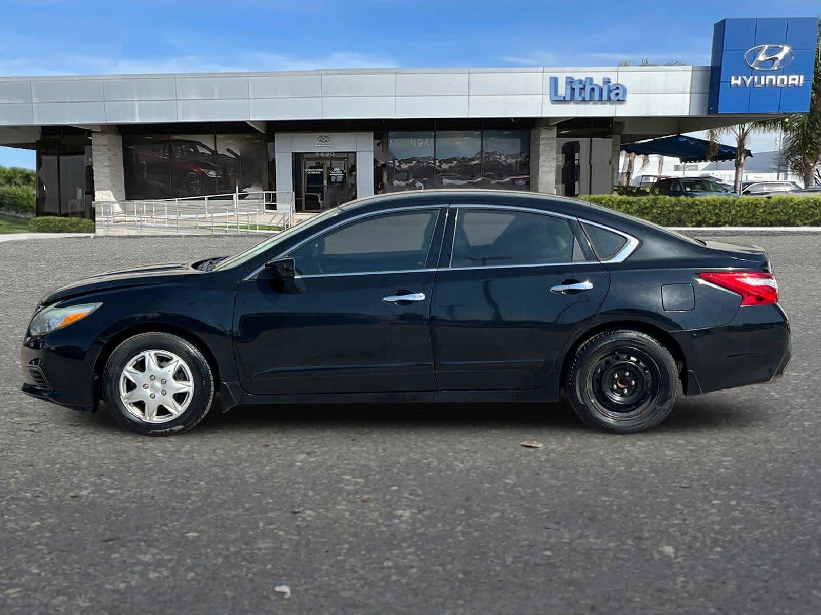 Used 2016 Nissan Altima 2.5 S w/ Power Driver Seat Package FWD image 6