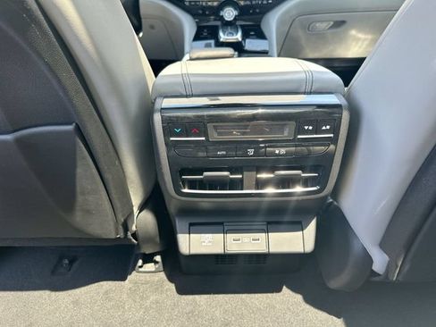 Used 2024 Acura MDX SH-AWD w/ Technology Package image 23