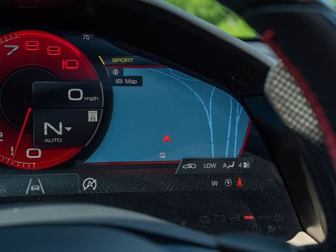 Used 2024 Ferrari Roma Spider RWD image 39