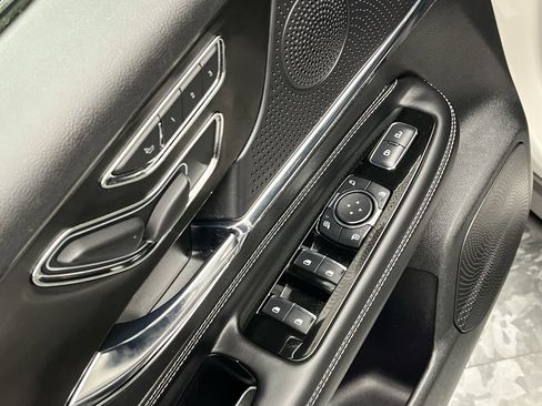 Used 2024 Lincoln Corsair Reserve w/ Equipment Group 201A image 10