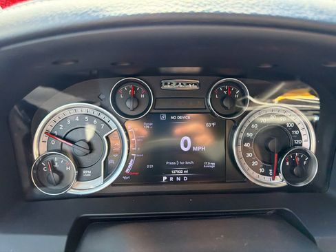 Used 2016 RAM 1500 Laramie w/ Convenience Group AWD/4WD image 2