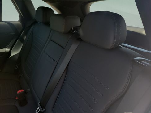 Certified 2026 Mercedes-Benz GLC 300 image 9