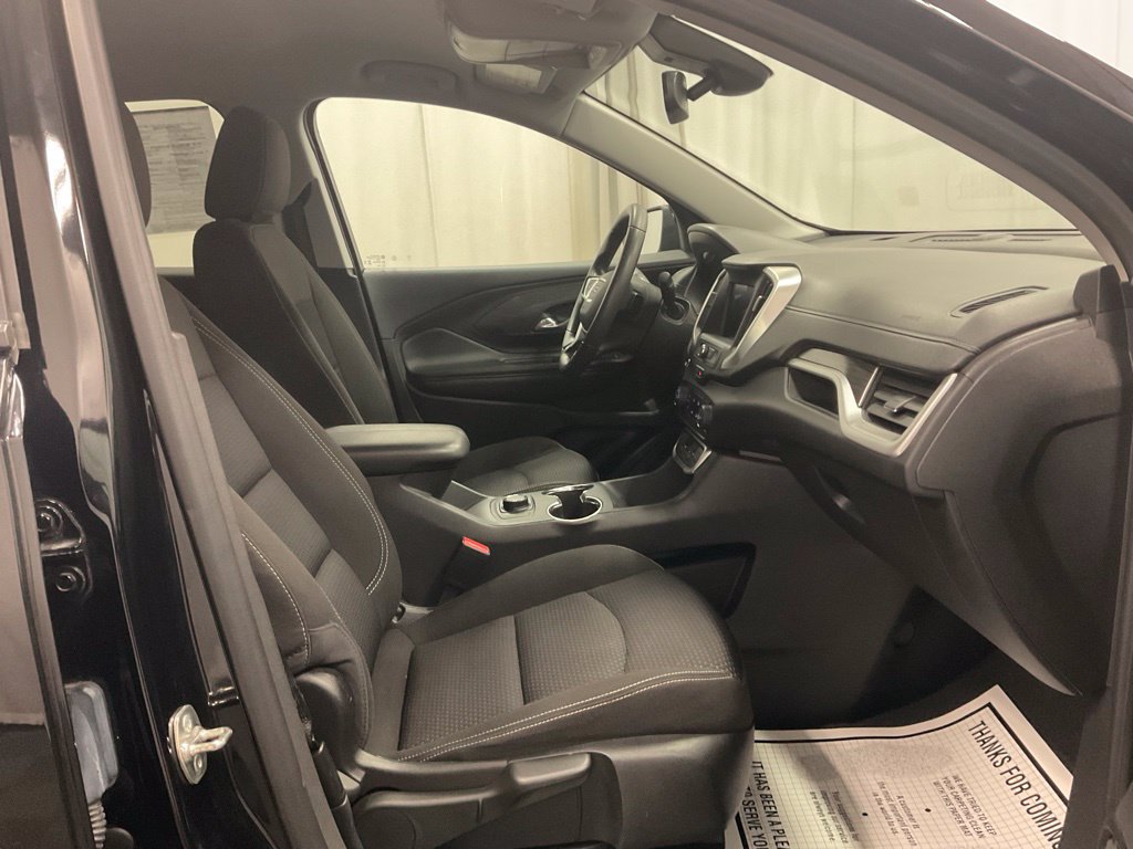 Used 2024 GMC Terrain SLE AWD/4WD image 31