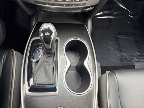 Used 2019 INFINITI QX60 Luxe w/ Essential Package image 23