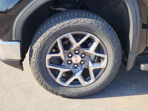 New 2026 GMC Sierra 1500 SLT w/ SLT Premium Package AWD/4WD image 14