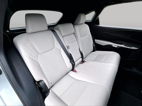 Used 2026 Lexus RX 350 Premium w/ Convenience Package FWD image 17