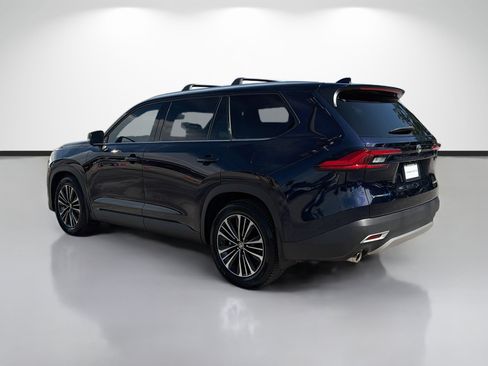 Used 2024 Toyota Grand Highlander AWD Hybrid image 5