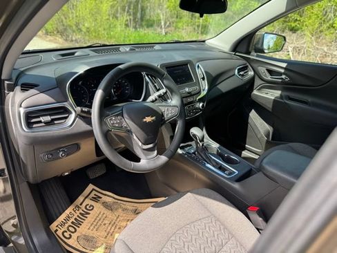 Used 2024 Chevrolet Equinox LT AWD/4WD image 10