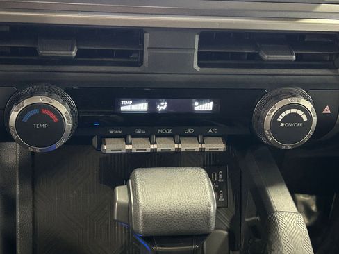 Used 2025 Toyota 4Runner SR5 image 23