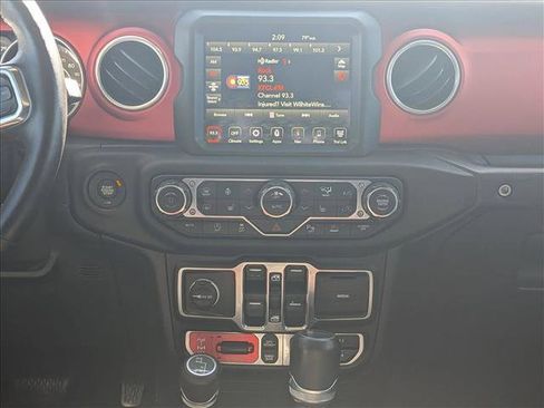Used 2020 Jeep Gladiator Rubicon image 14