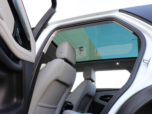 Used 2021 Land Rover Range Rover Evoque S image 36