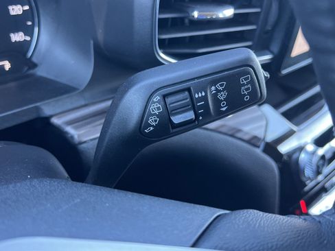 Certified 2024 Ford Explorer Limited w/ Equipment Group 301A image 14