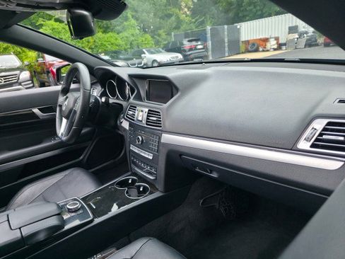 Used 2017 Mercedes-Benz E 400 Cabriolet image 26