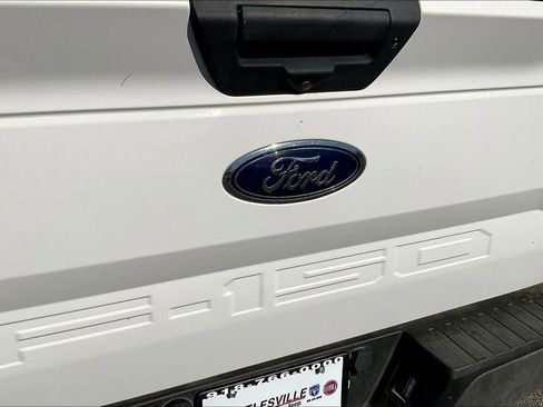Used 2020 Ford F150 XLT w/ Trailer Tow Package image 14