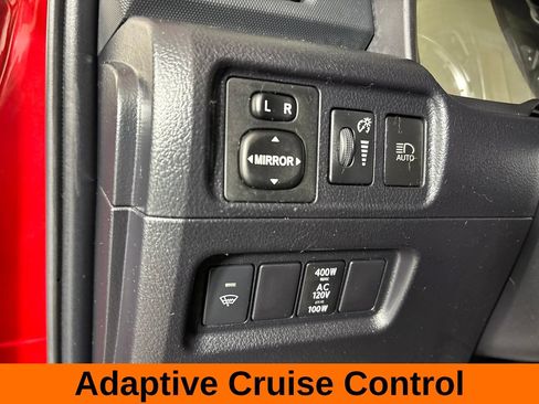 Used 2021 Toyota 4Runner TRD Off-Road AWD/4WD image 11