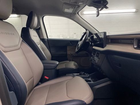 New 2025 Ford Maverick Lariat w/ 4K Tow Package image 28