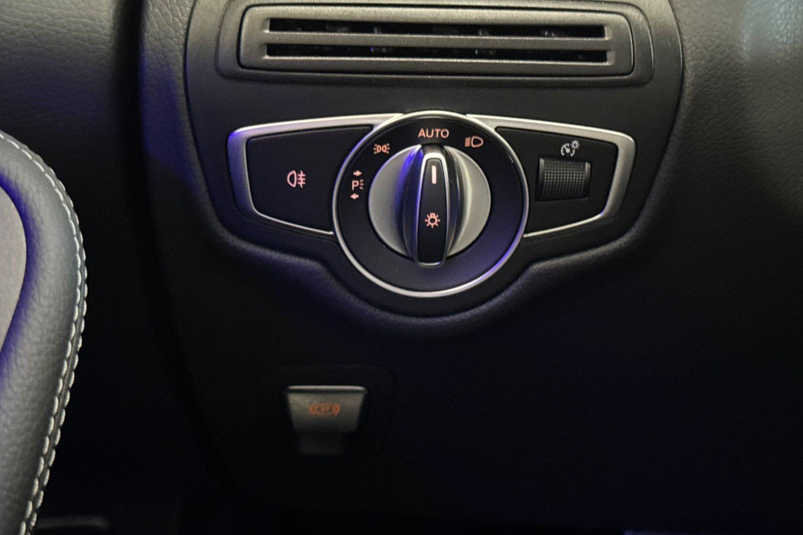Used 2022 Mercedes-Benz GLC 300 4MATIC image 36