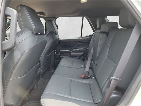 Used 2026 Toyota 4Runner TRD Off-Road Premium AWD/4WD image 11