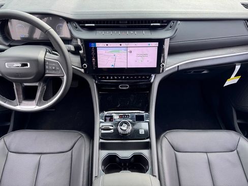 New 2026 Jeep Grand Cherokee L Limited AWD/4WD image 11